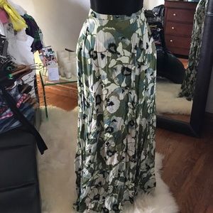 Gorgeous maxi free people skirt